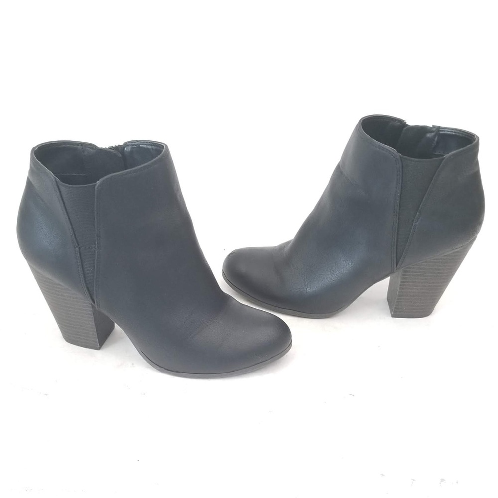 Fergalicious Zip Booties Style: PUNCH / Size 8.5 M